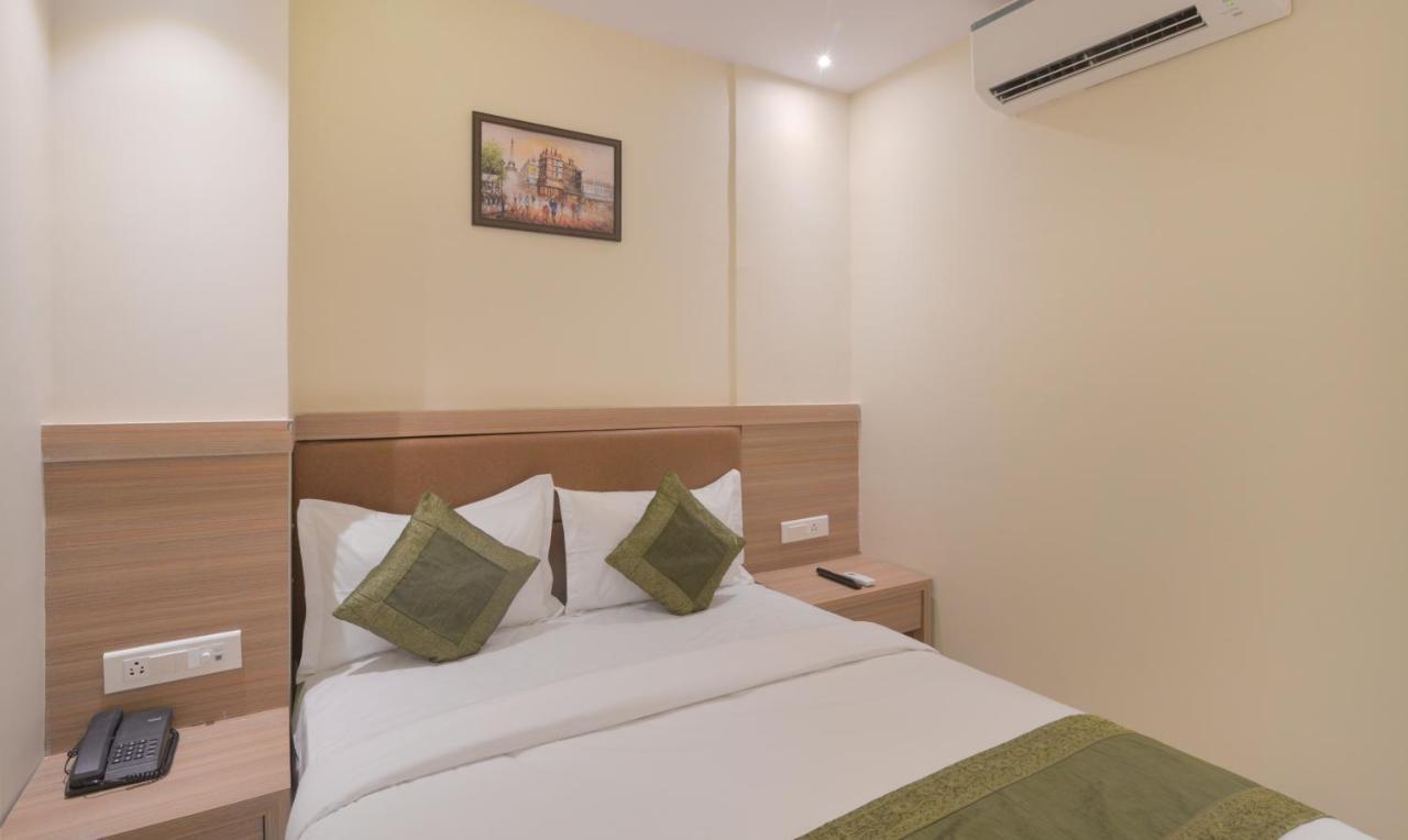 Hotel West Blue Bombay Eksteriør billede