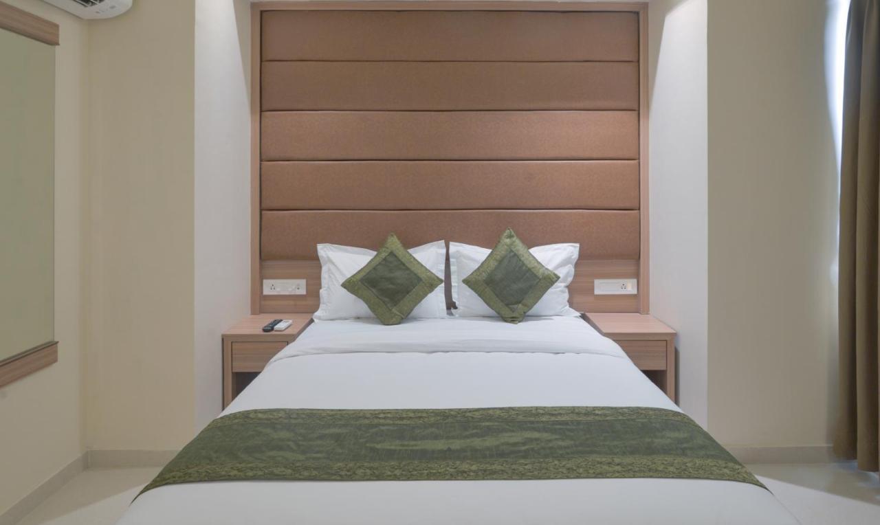 Hotel West Blue Bombay Eksteriør billede