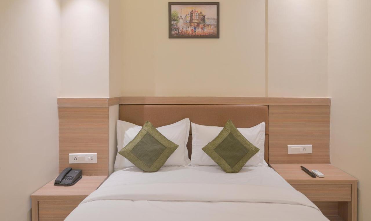 Hotel West Blue Bombay Eksteriør billede