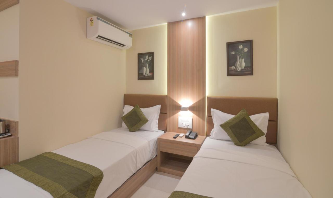 Hotel West Blue Bombay Eksteriør billede